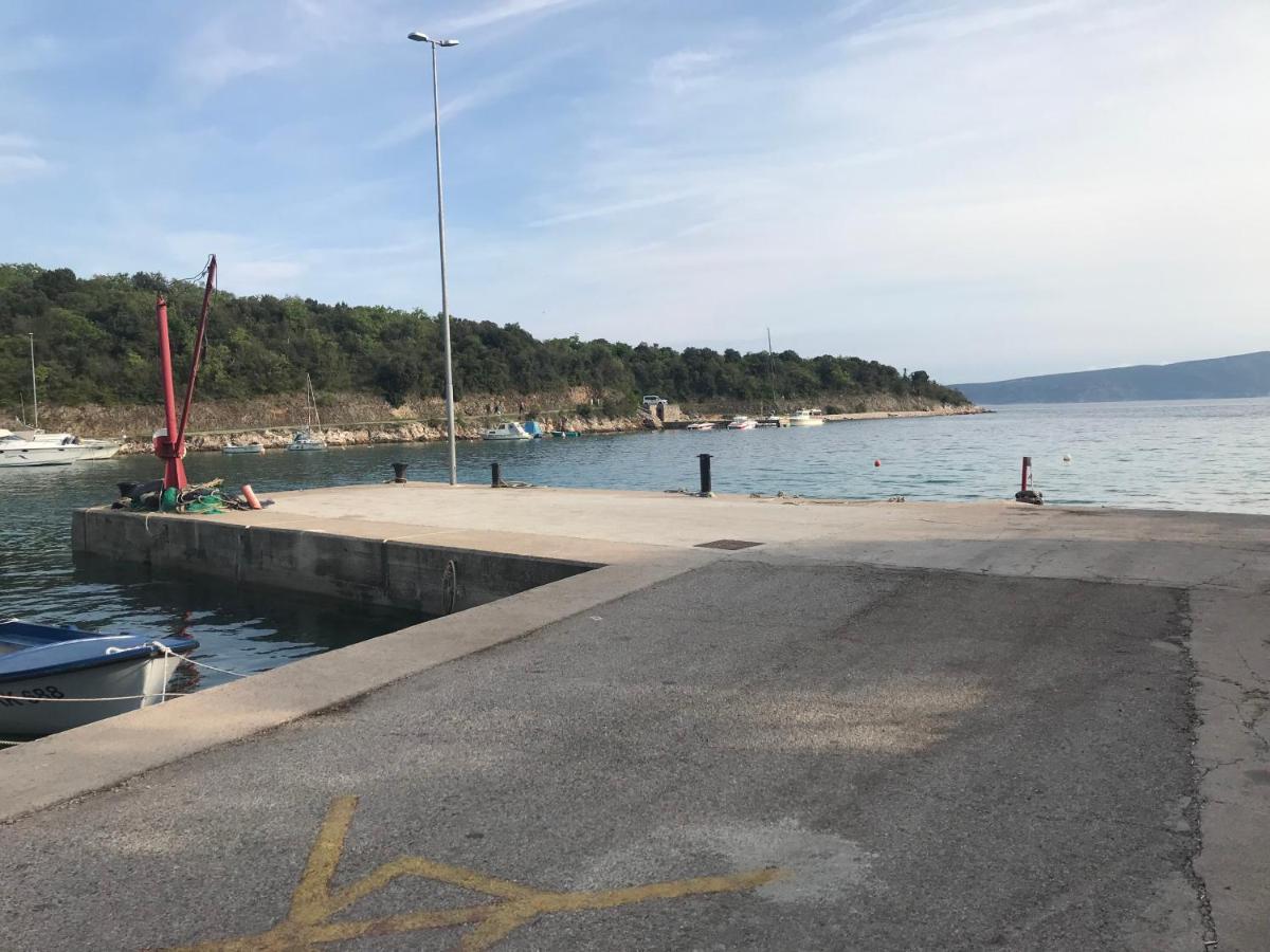 Krk Apartmani Pepina Pinezići Esterno foto