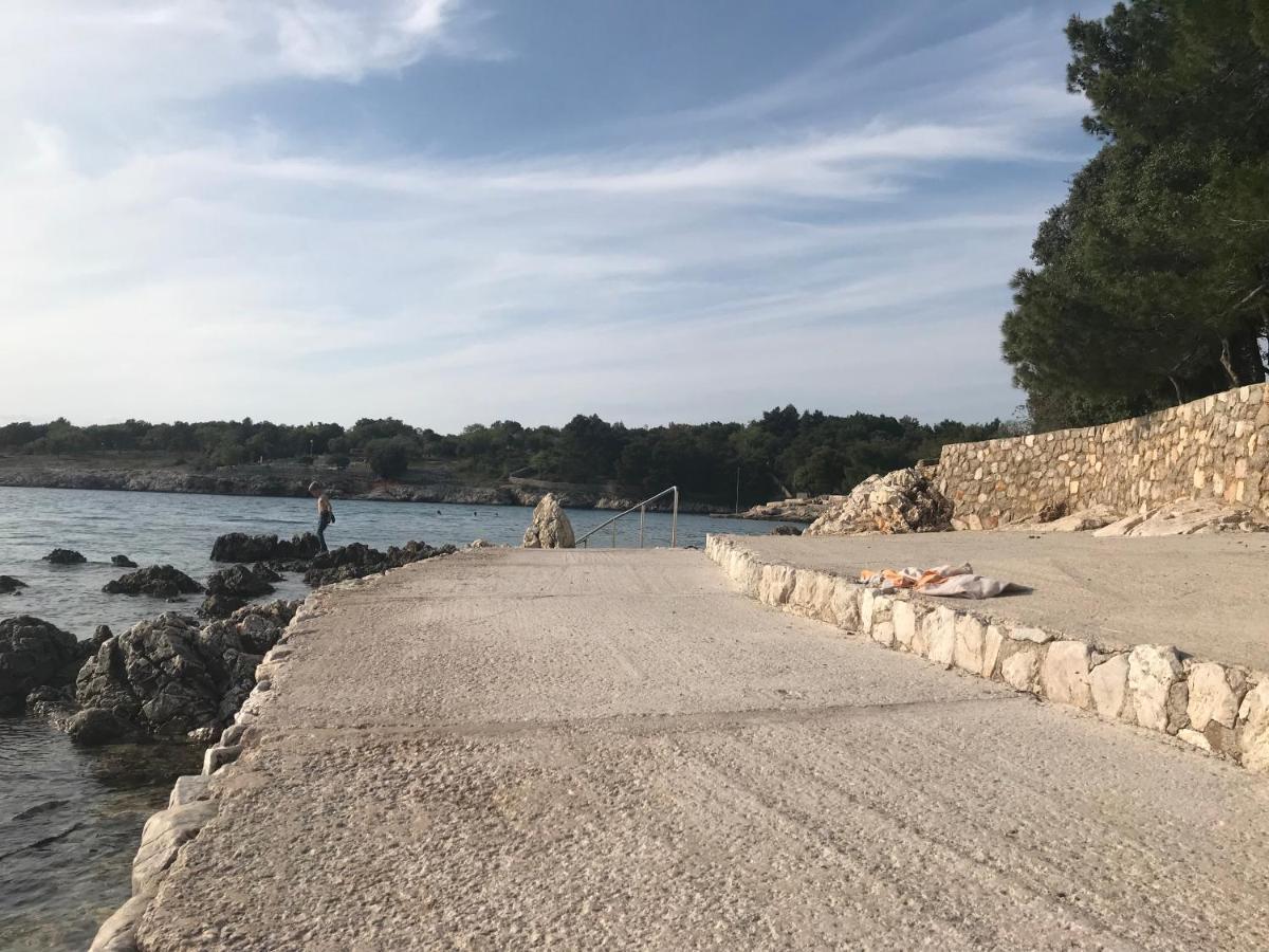 Krk Apartmani Pepina Pinezići Esterno foto