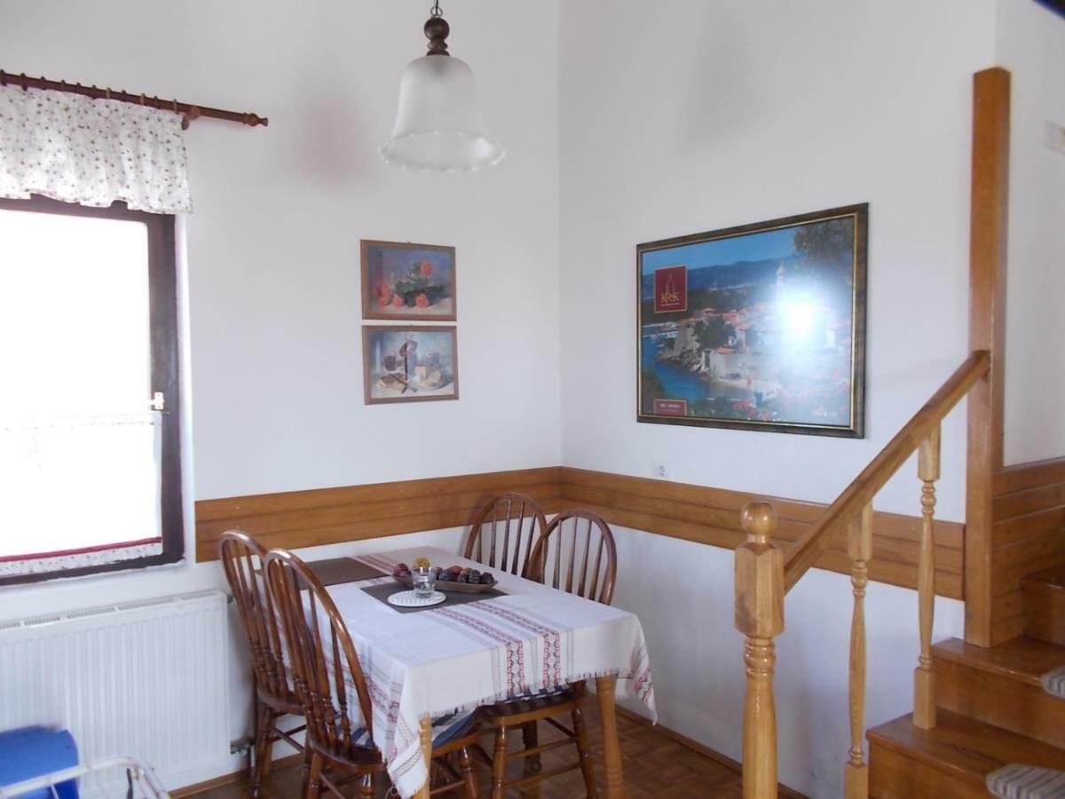 Krk Apartmani Pepina Pinezići Esterno foto
