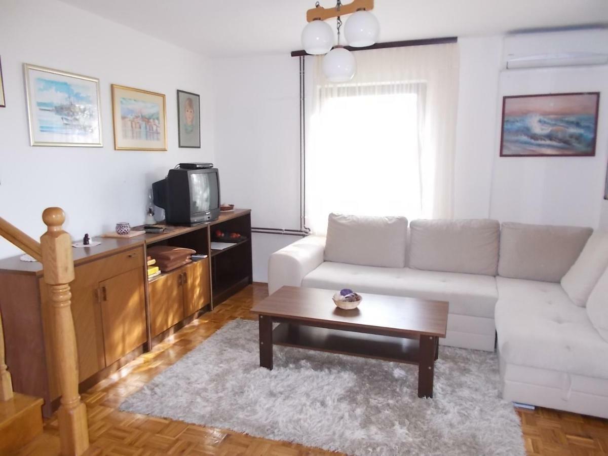 Krk Apartmani Pepina Pinezići Esterno foto